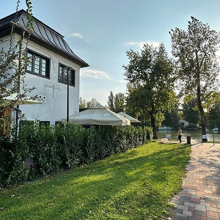 City Park Apartman Boedapest Buitenkant foto