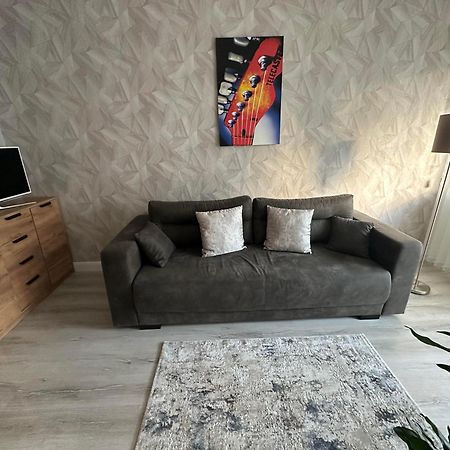 City Park Apartman Boedapest Buitenkant foto
