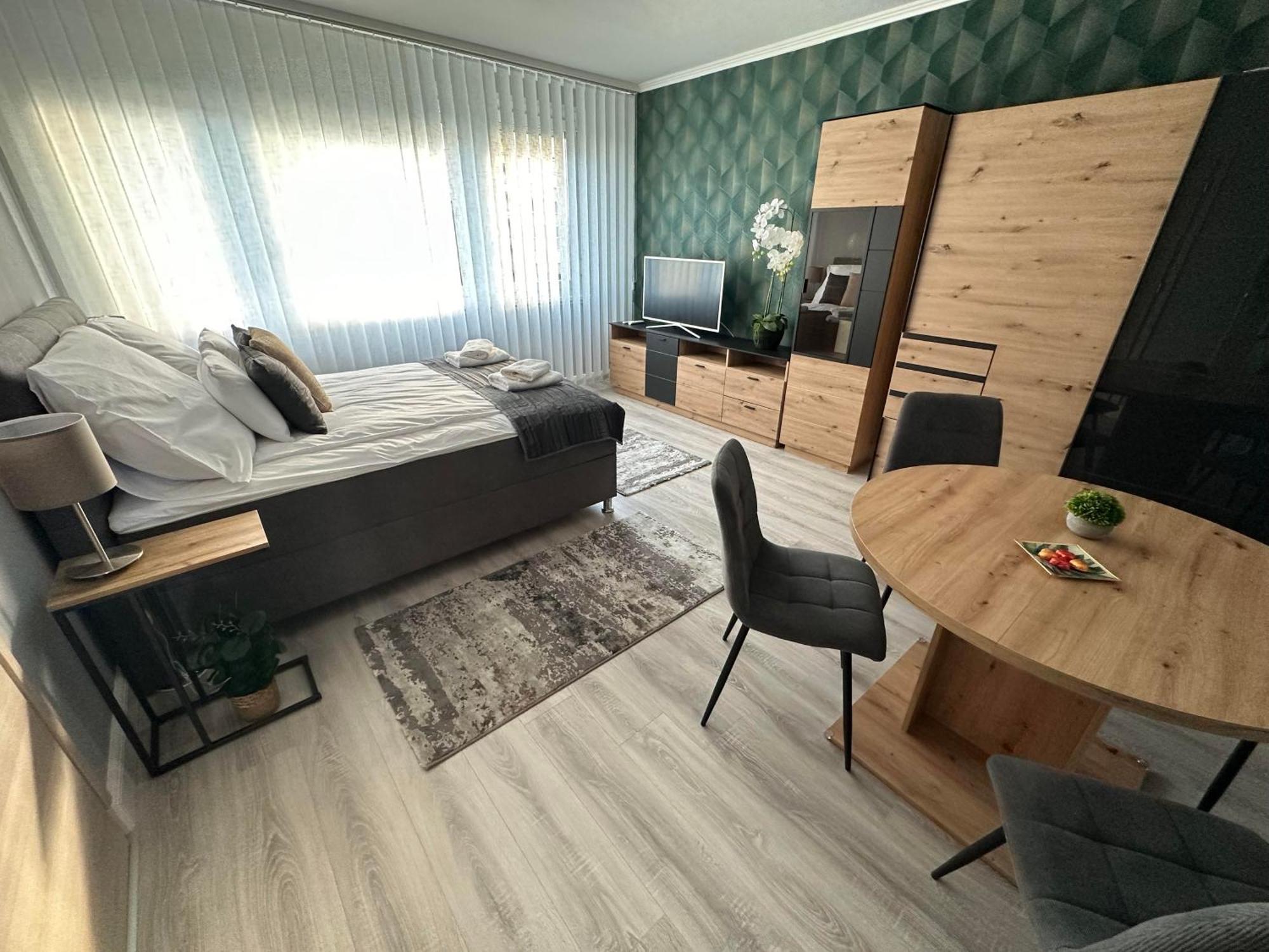 City Park Apartman Boedapest Buitenkant foto